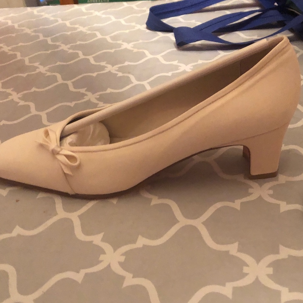 Nina Cream Women's dress shoes heel - Picture 4 of 4